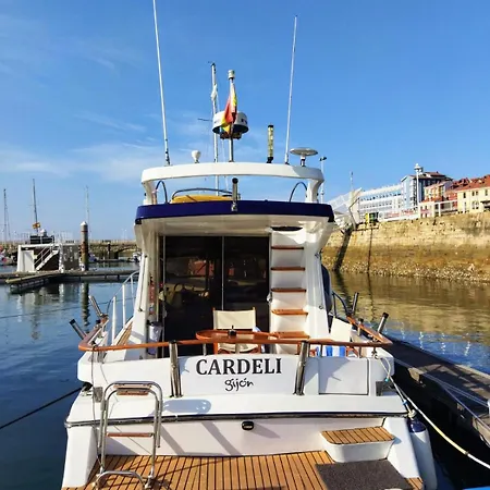 Boat Cardeli *