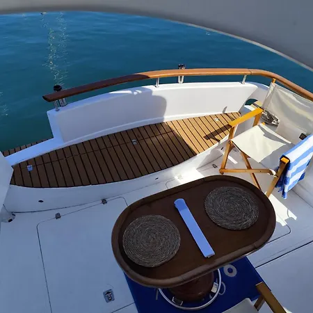 Boat Cardeli